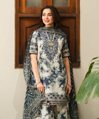 Elevate Elegance: Hania Amir’s Digital Print Ensemble by Maryam by Rania